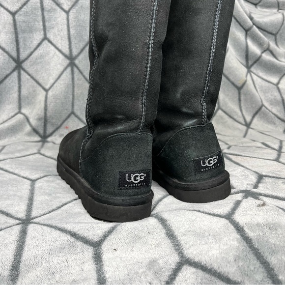 UGG Australia Black Classic Tall Boots C1 - Picture 3 of 11